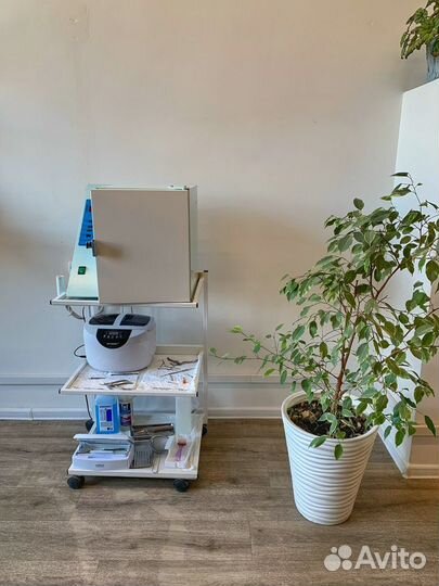 Аренда рабочего места мастера маникюра