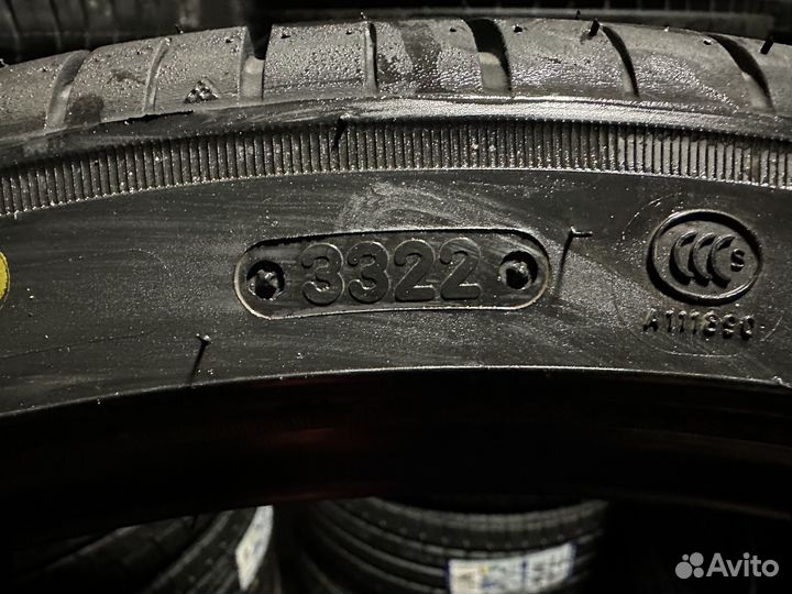 Triangle Sports TH201 255/35 R20