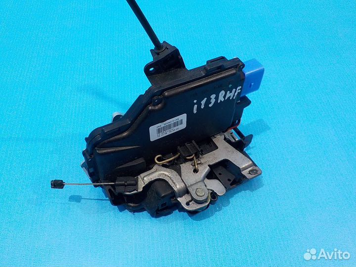 Замок двери передней правой skoda Octavia A5 (1Z)