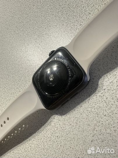Часы apple watch se 44 mm