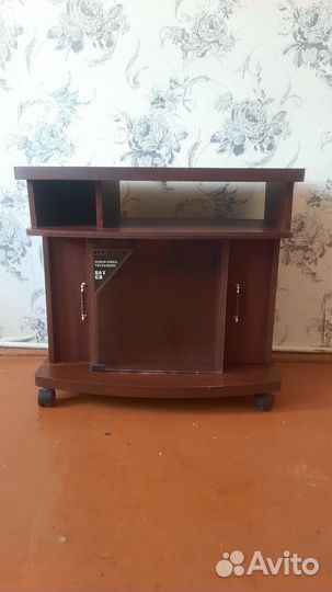 Тумба под телевизор