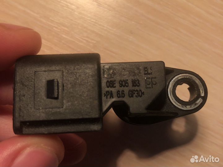 Датчик положения распредвала