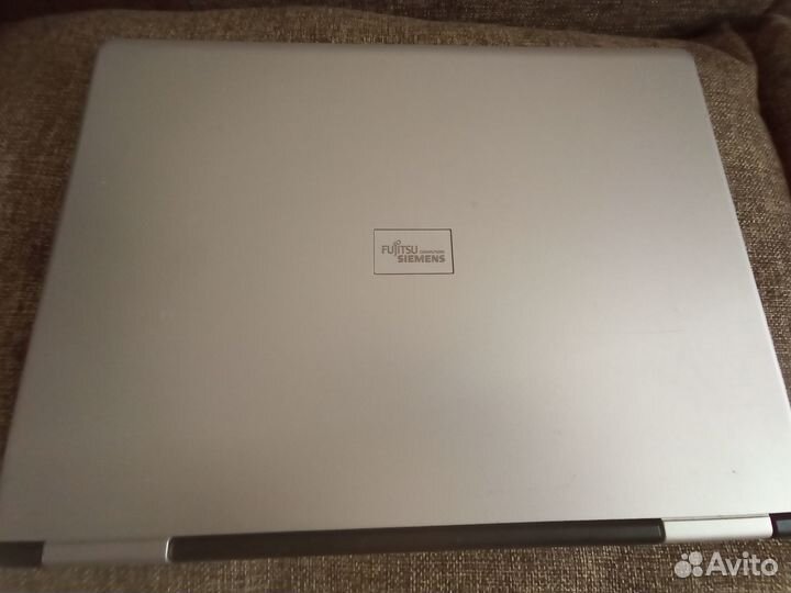 Ноутбук Fujitsu-Siemens Amilo Li 1705