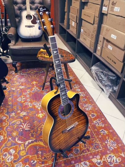 Акустическая гитара фолк Рамис