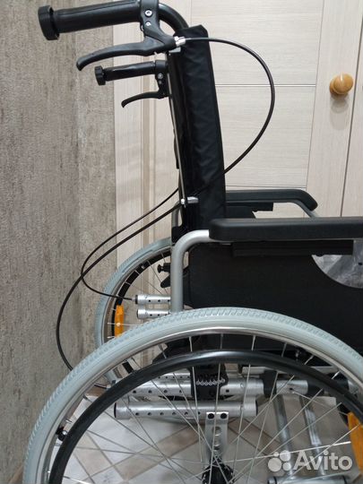 Инвалидная коляска новая