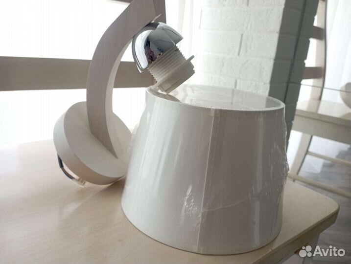 Бра светильник настенный