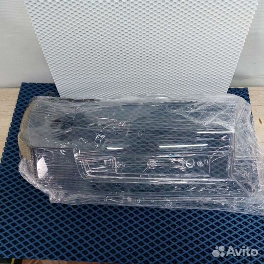 Стекла фар Toyota Land Cruiser 200