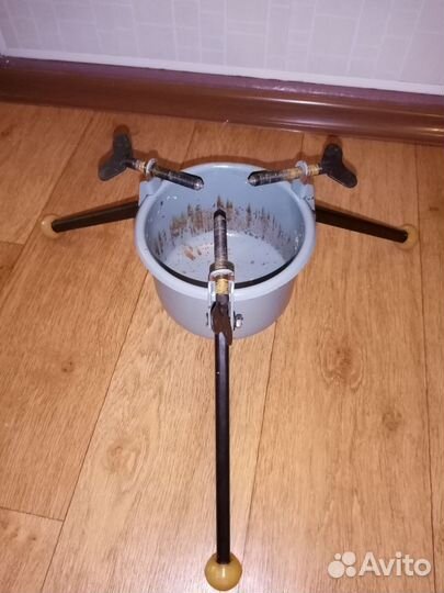 Подставка для ёлки. Тринога