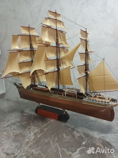 Модель корабля