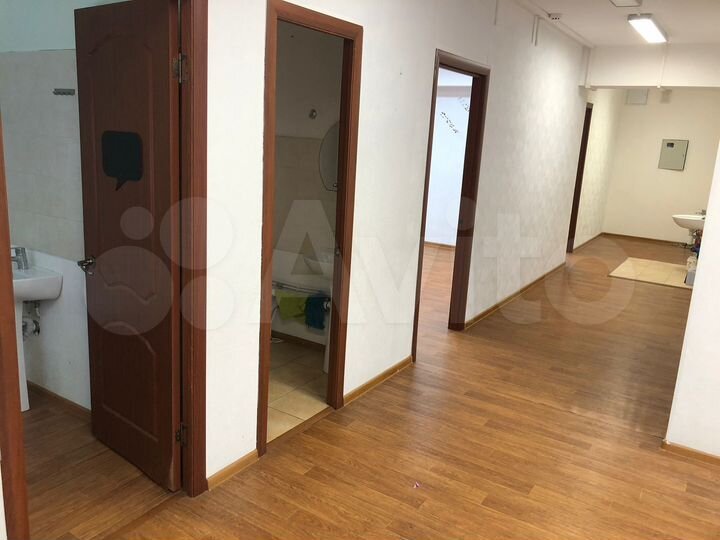 Офис,торговый павильон 12 м²