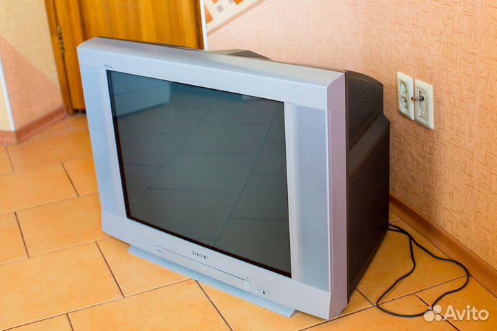 Телевизор sony Trinitron 72 диагонали (29)