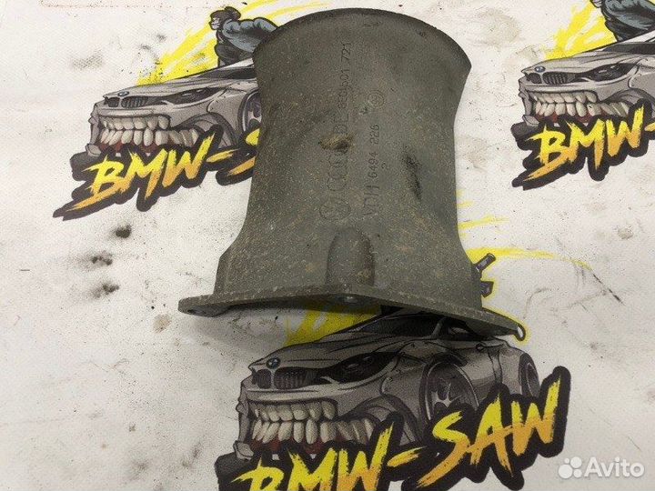 Пылезащитный кожух Audi A6 C5 APR 2000