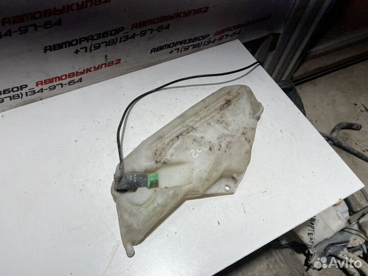 Бачок омывателя Peugeot 206