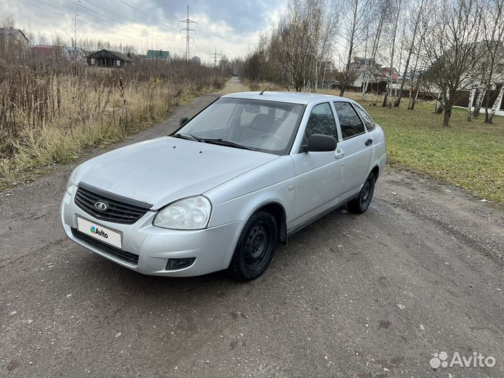 LADA Priora 1.6 МТ, 2011, 200 000 км
