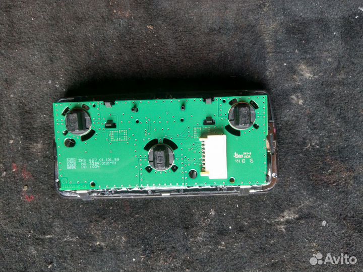 Плафон салона BMW средний 63319163699