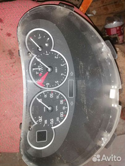 Приборная панель щиток приборов peugeot 206