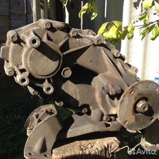 Раздатка Мазда Бонго 4WD, двигатель RF7 турбо, 93