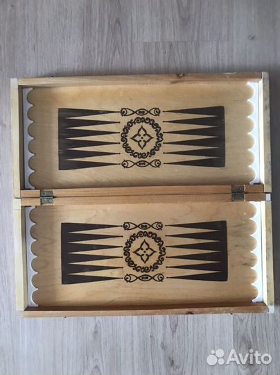 Доска для игры в шахматы, нарды, шашки