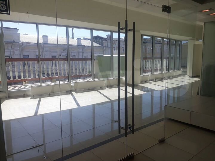 Торговая площадь, 180 м²