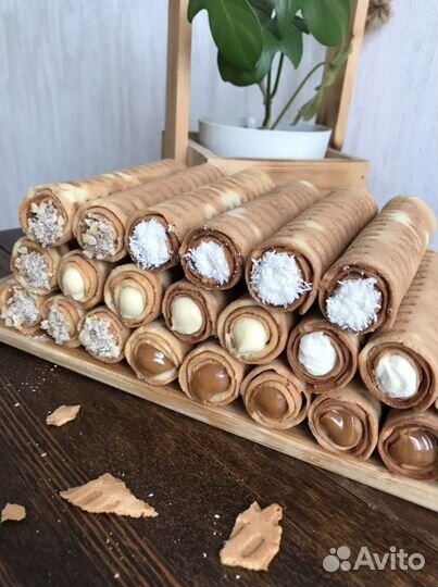 Орешки, трубочки, сладкие подарки