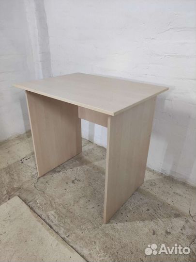 Столы компьютерные маленькие бу