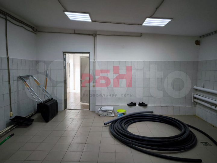 Помещение в плитке 75 кв.м