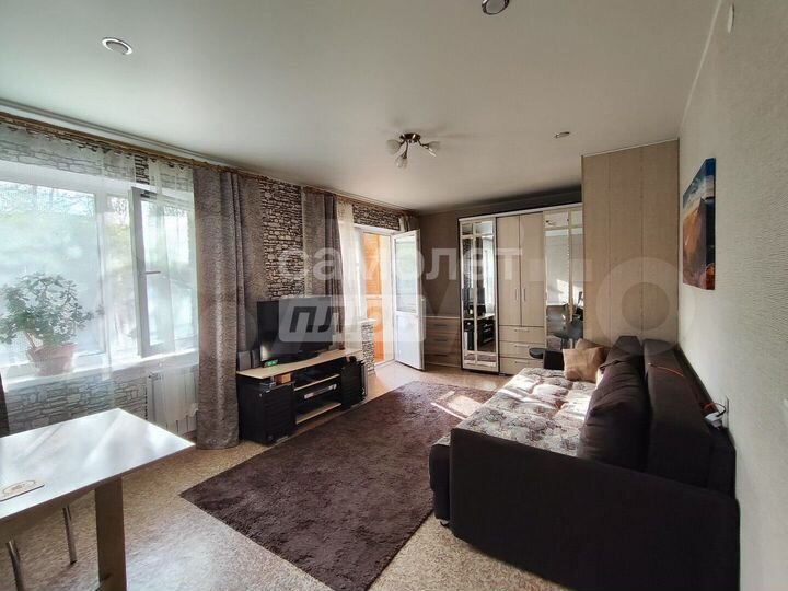 3-к. квартира, 84 м², 1/3 эт.