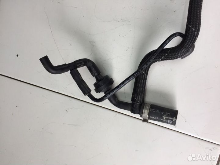 Трубка вакуумная с клапаном Audi A6 С7 chva 2012