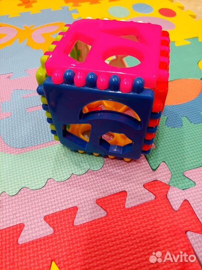 Детские развивающие игрушки