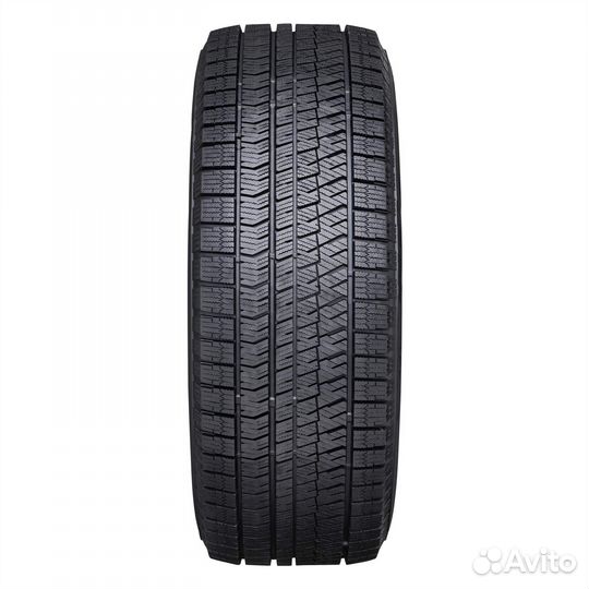 Bridgestone Blizzak Ice 215/55 R17 98T