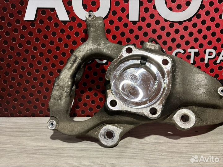 Кулак поворотный левый Mercedes-Benz S-Class W222