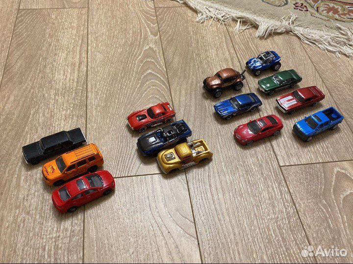 Машинки Hot Wheels, Welly, технопарк и другие