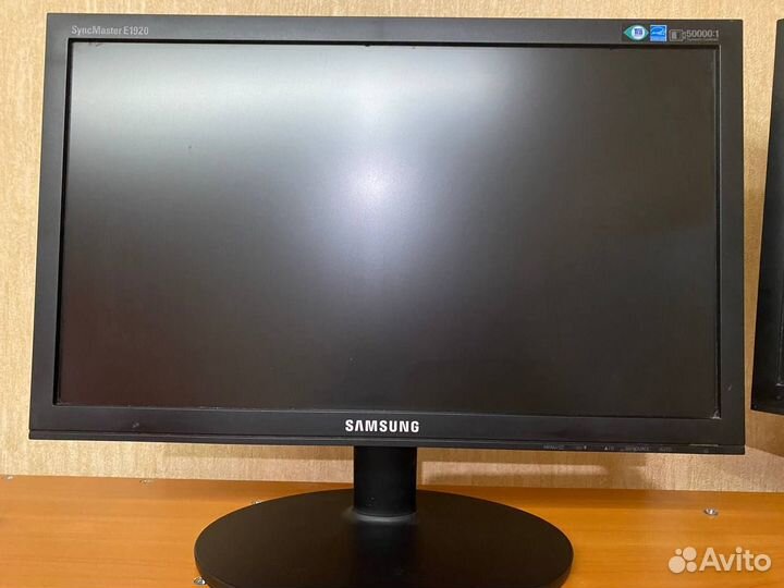 ЖК монитор samsung e1920n