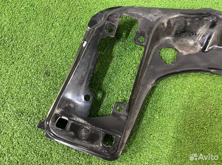 Рамка радиатора Bmw 3-Series F30