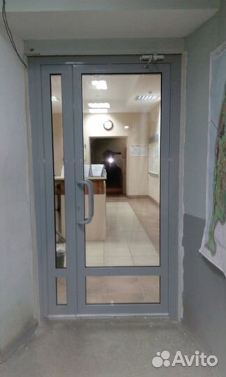 Дверь алюминиевая / пвх входная группа