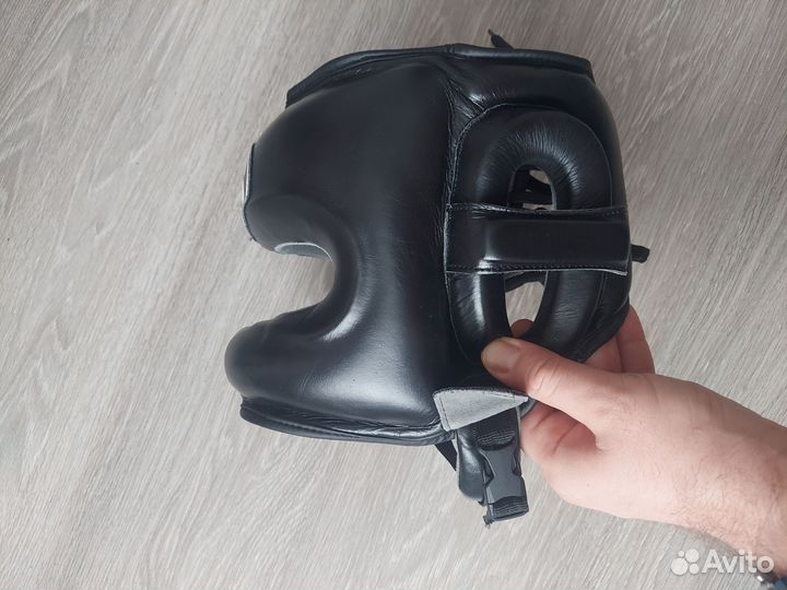 Шлем боксерский Leaders с бампером новый