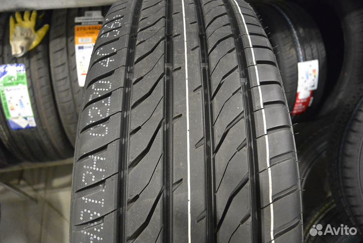 Royal Black Royal Eco 225/55 R19 103V
