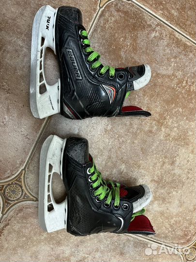 Коньки хоккейные Bauer