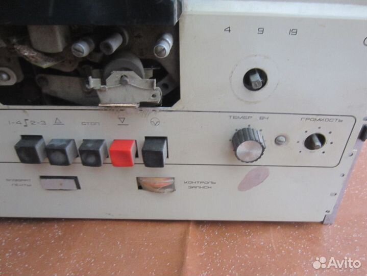 Магнитофон Комета-209 1976 год под ремонт