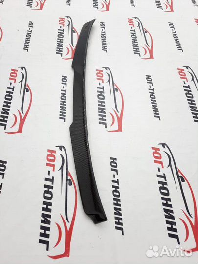 Карбоновый Спойлер на заднее стекло BMW F10 V