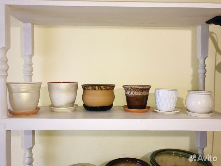 Горшки керамические, пластиковые, опоры