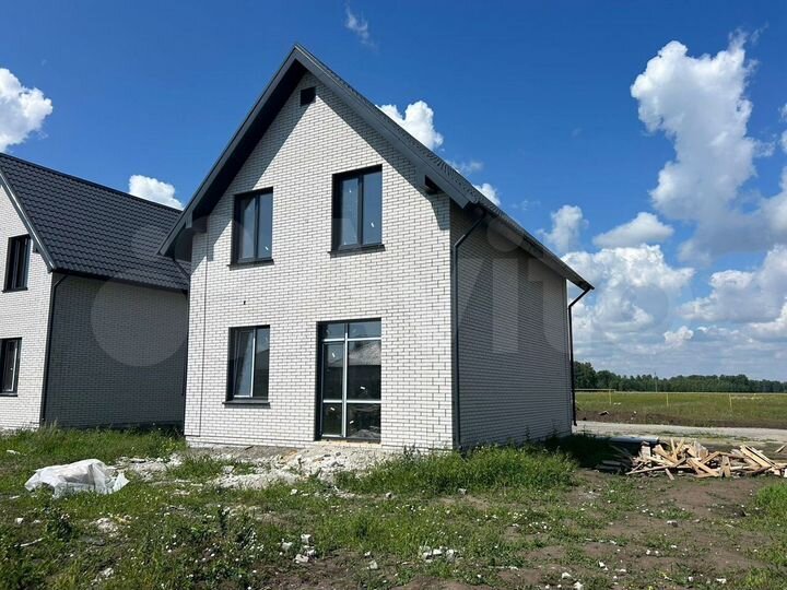 Дом 102 м² на участке 6 сот.