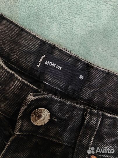 Джинсы мом