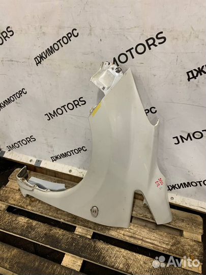 Крыло переднее левое Ниссан Е12 Nissan Note E12