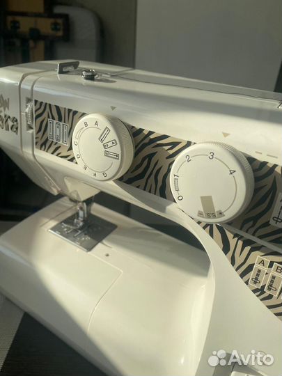 Швейная машина Elna Sew Zebra