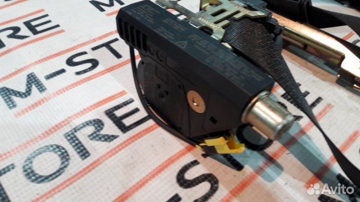 Ремень безопасности передний правый Mercedes-Benz