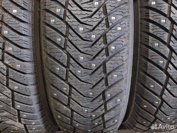 Yokohama Ice Guard IG65 215/65 R17