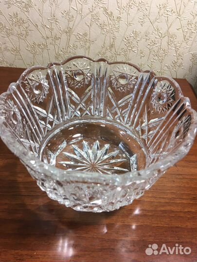 Хрустальная ваза