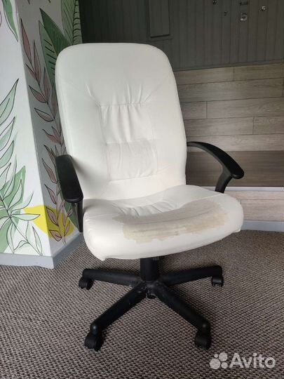 Компьютерное кресло