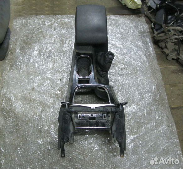 Консоль с подлокотником Ford Mondeo 4
